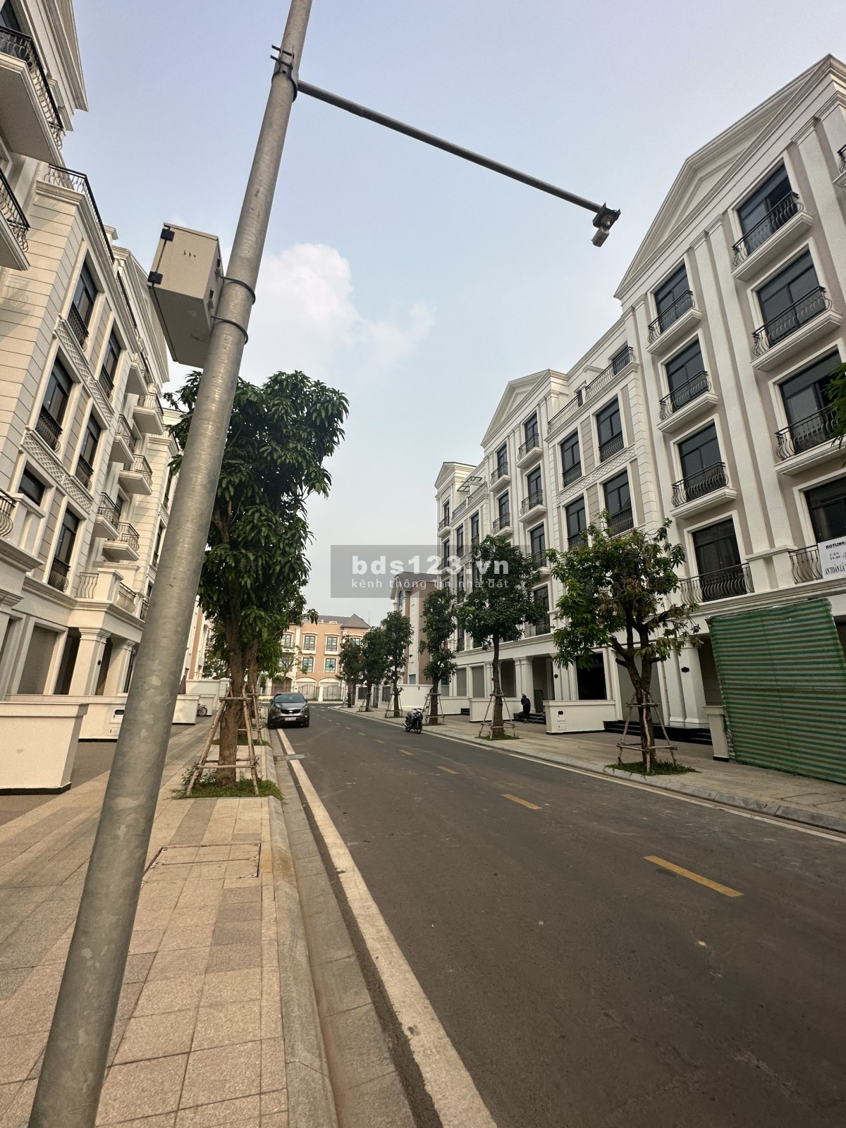 Vinhomes quận 9 cho thuê nhà nguyên căn full nội thất để ở 1 trệt 4 lầu