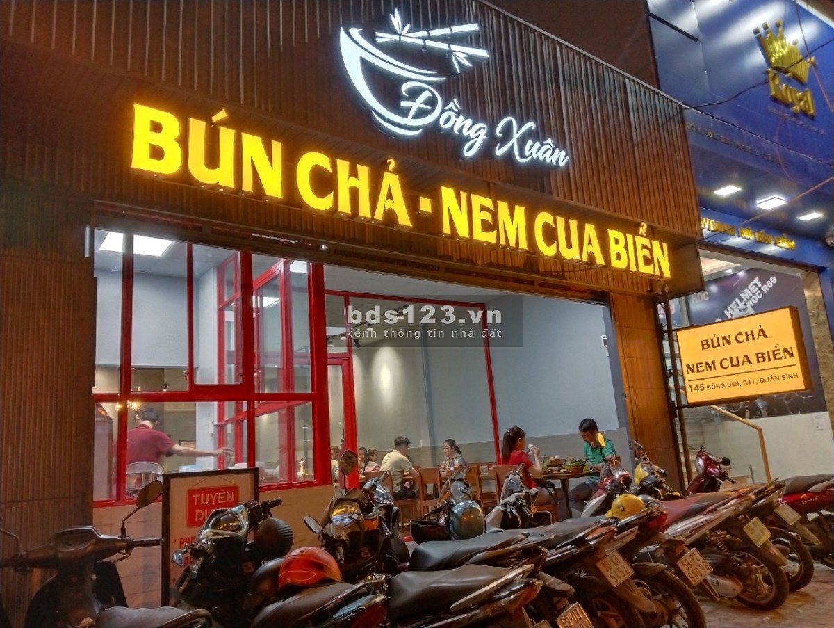 Cho thuê nhà mặt tiền khu ăn uống đường Đồng Đen, quận Tân Bình, ngang 7M