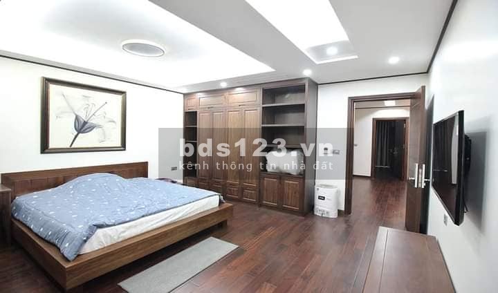 Bán nhà riêng phân Lô VIP nhất Lạc Long Quân - 95m2 x 6T Thang máy – Vỉa hè – Kinh doanh đỉnh cao.