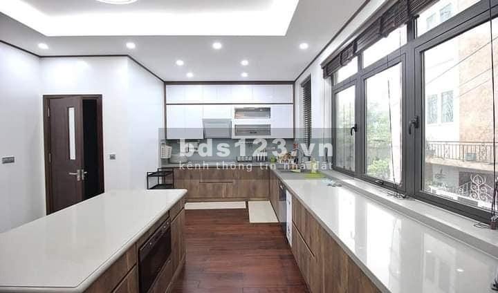 Bán nhà riêng phân Lô VIP nhất Lạc Long Quân - 95m2 x 6T Thang máy – Vỉa hè – Kinh doanh đỉnh cao.