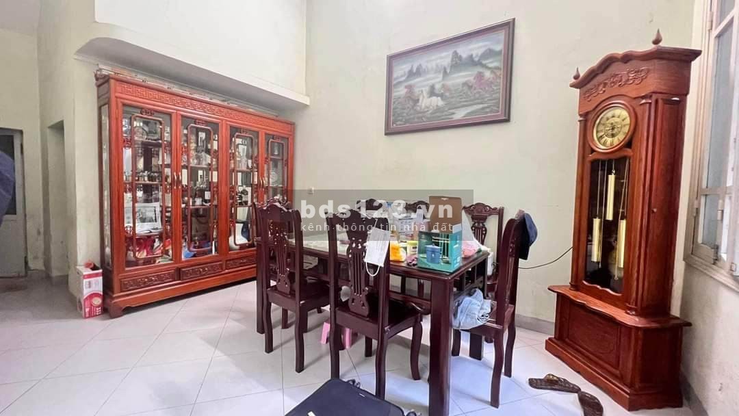 Bán nhà Võng Thị - Tây Hồ 111m2*4 tầng, Ô TÔ đỗ 20m , chỉ 11 tỷ.