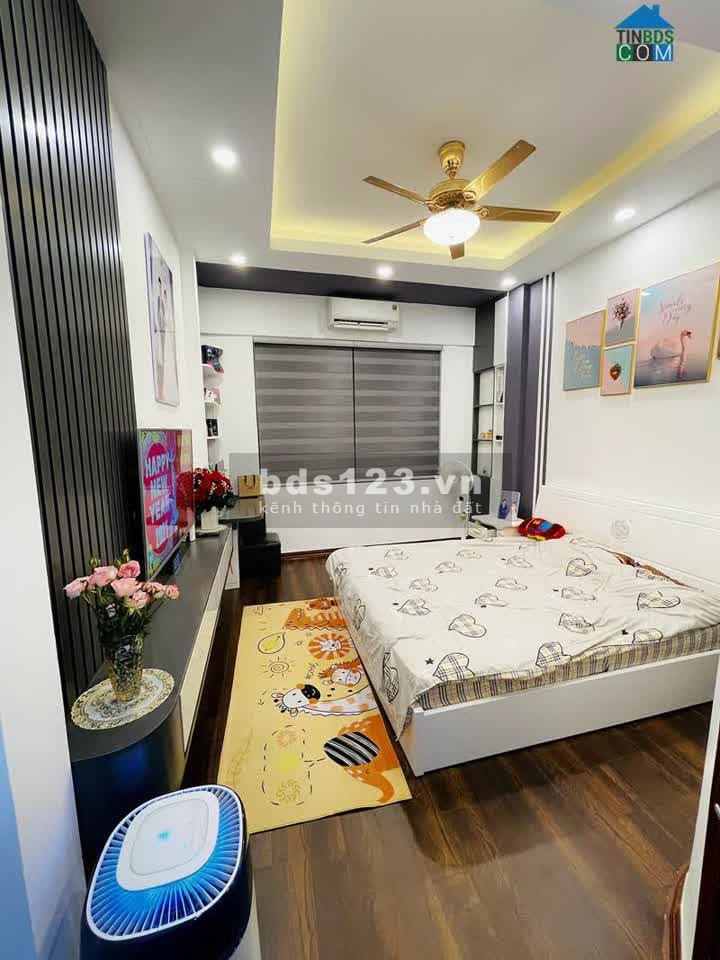 Bán nhà phố Đê La Thành nhỏ - diện tích 50m2 - 3 tầng - giá 6 tỷ