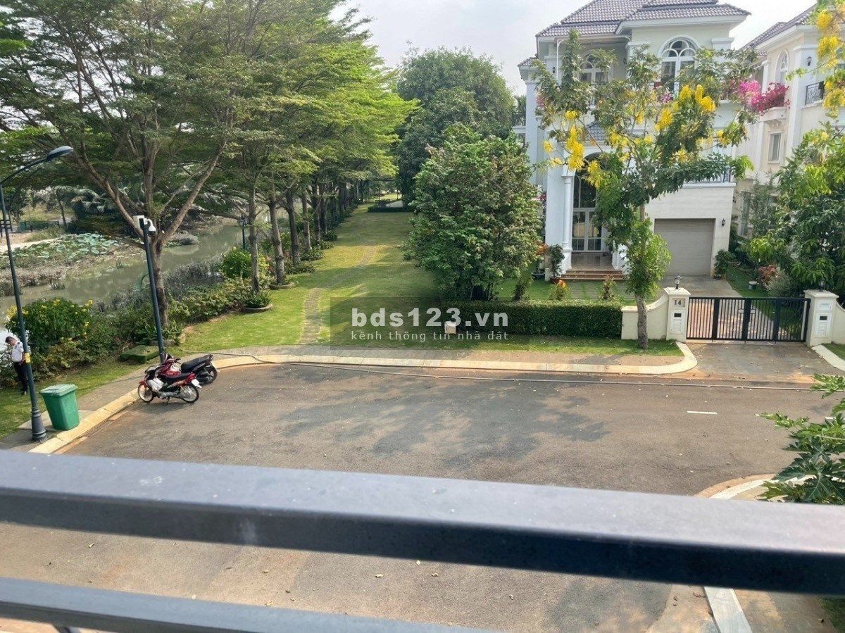 Cho thuê biệt thự đơn lập The Venica Khang Điền full nội thất