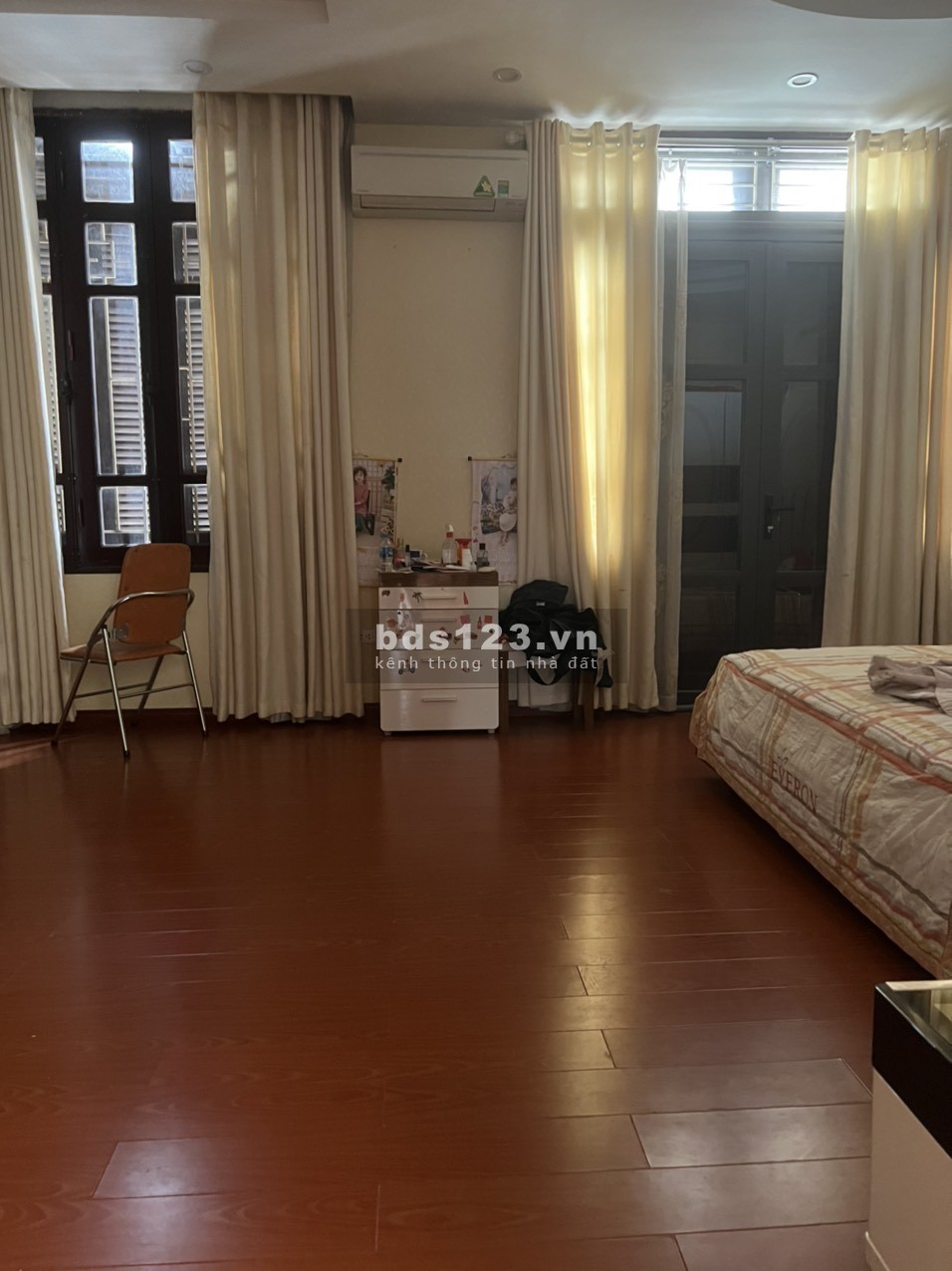 Bán nhà riêng VIP Yên Lạc. Khu PL quan chức quân đội 6 tầng, thang máy, gara oto, DT 130, giá 29 tỷ