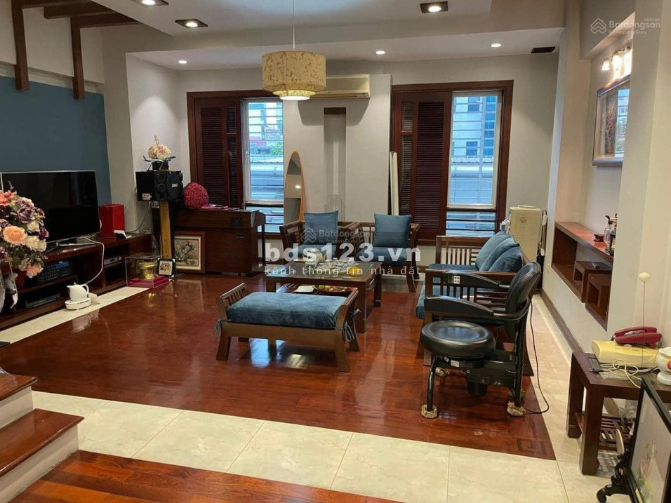 Bán nhà riêng VIP Yên Lạc. Khu PL quan chức quân đội 6 tầng, thang máy, gara oto, DT 130, giá 29 tỷ