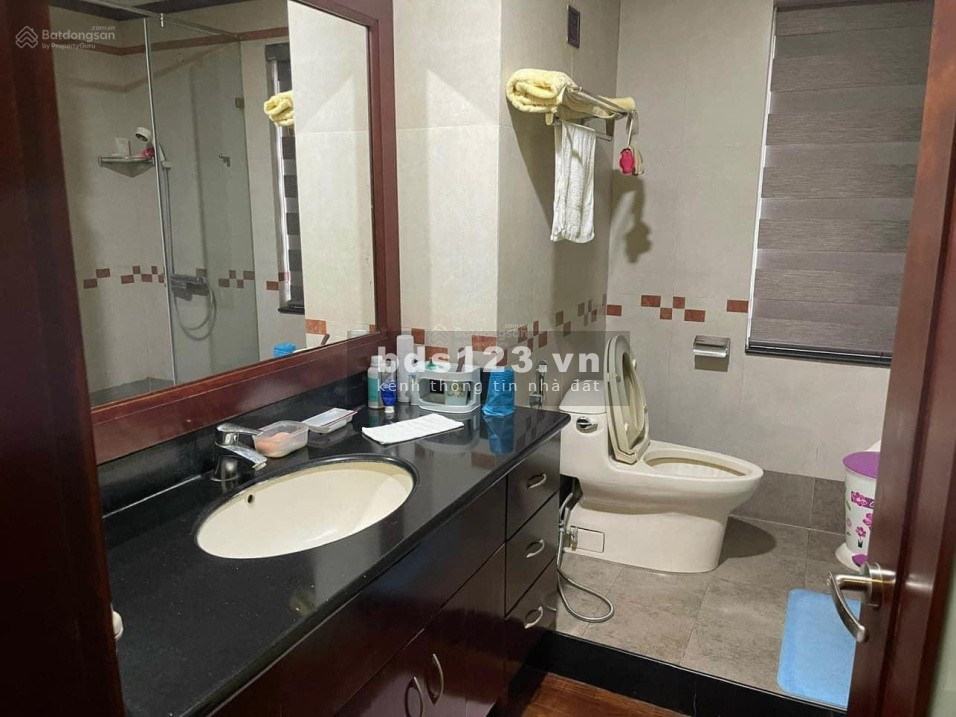 Bán nhà riêng VIP Yên Lạc. Khu PL quan chức quân đội 6 tầng, thang máy, gara oto, DT 130, giá 29 tỷ