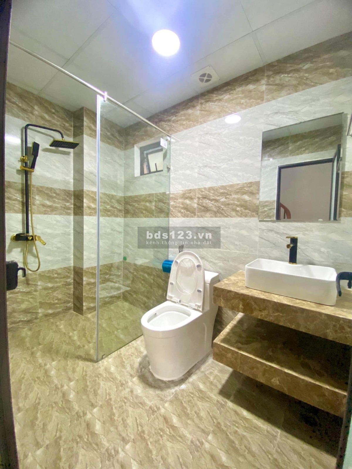 Bán nhà riêng chỉ 4,6 tỷ có ngay hộ khẩu Văn Quán - Nhà mới - Ô tô đõ cửa - Ngõ thông