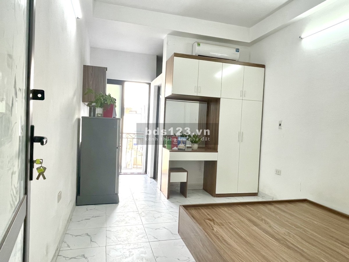 Bán nhà CCMN Yên Xá cực đỉnh cách mặt phố 20m 8T thang máy doanh thu 700tr/năm 7.5 tỷ