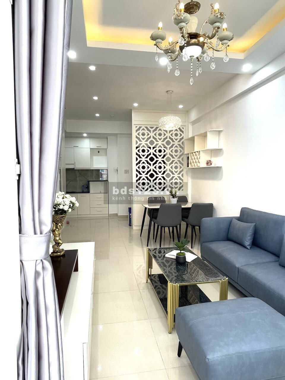 Bán căn hộ Oriental Plaza 89m2, 2PN, 2WC, tặng NT đẹp. Giá Thật: 3.15 tỷ ( giá còn TL )