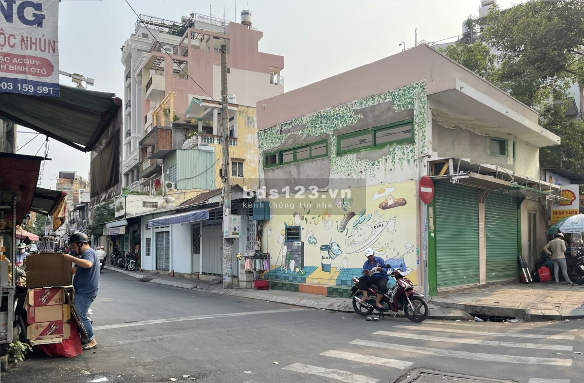 Cho thuê nhà GÓC 2 mặt tiền đường Bà Lê Chân, P.Tân Định, Q1. Diện tích: 7,3 x 6.5m, 1 trệt 1 lầu