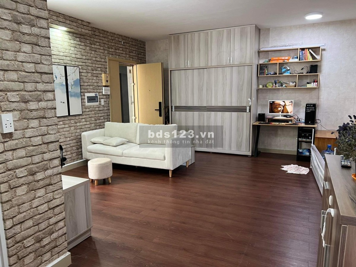 Bán Căn hộ Phú Thọ 65m2, 2PN2WC, tặng NT, nhà mới, góc, có bancon hướng mát, có SH. Giá thật 2.95 tỷ