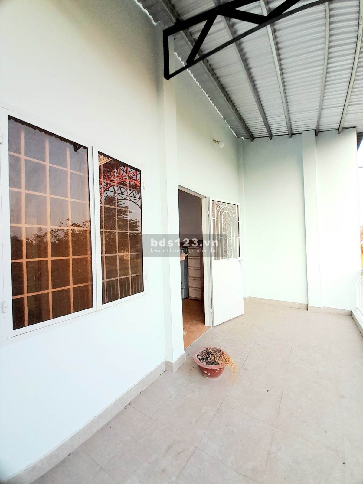 Bán gấp nhà HXH Man Thiện, 55m2 2 tầng 5PN 3tỷ5, Quận 9, TP Thủ Đức