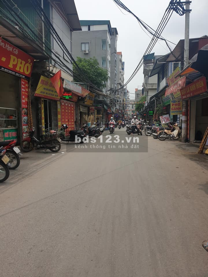 Cho thuê phòng trọ mặt đường Xuân Đỉnh 30M2 giá 3,1 triệu/th