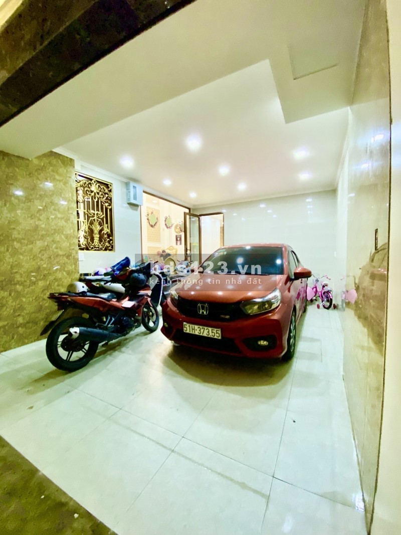 Giảm nhanh 7 tỷ, bán nhà biệt thự trịnh Đình Trọng giáp Tân Bình, 115m2 (10m x 15m) 5 tầng thang máy