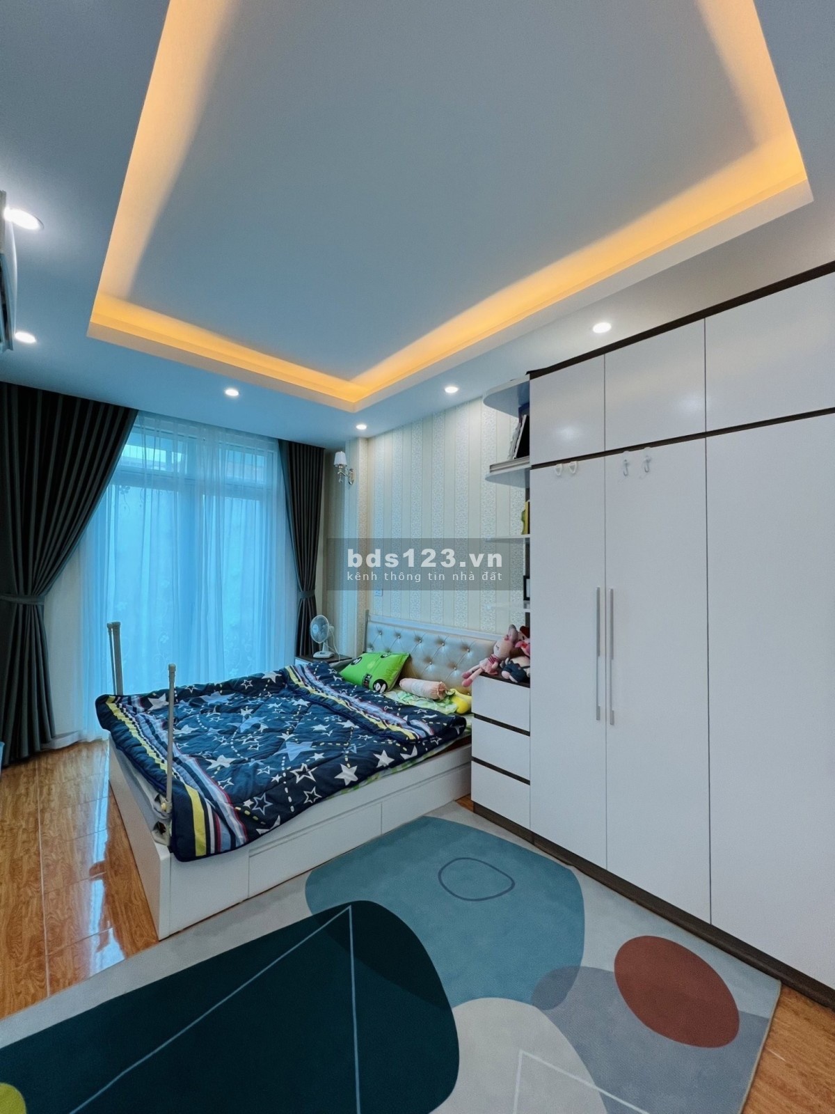 Bán nhà Tân Mai lô góc ô tô đỗ cửa kinh doanh ở đều được giá chào 3,5 Tỷ