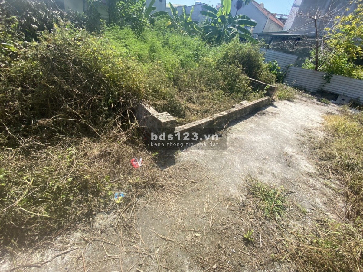 Bán đất 74m Ngã 3 Vạn Phúc Thanh Trì chỉ 1.83 tỷ