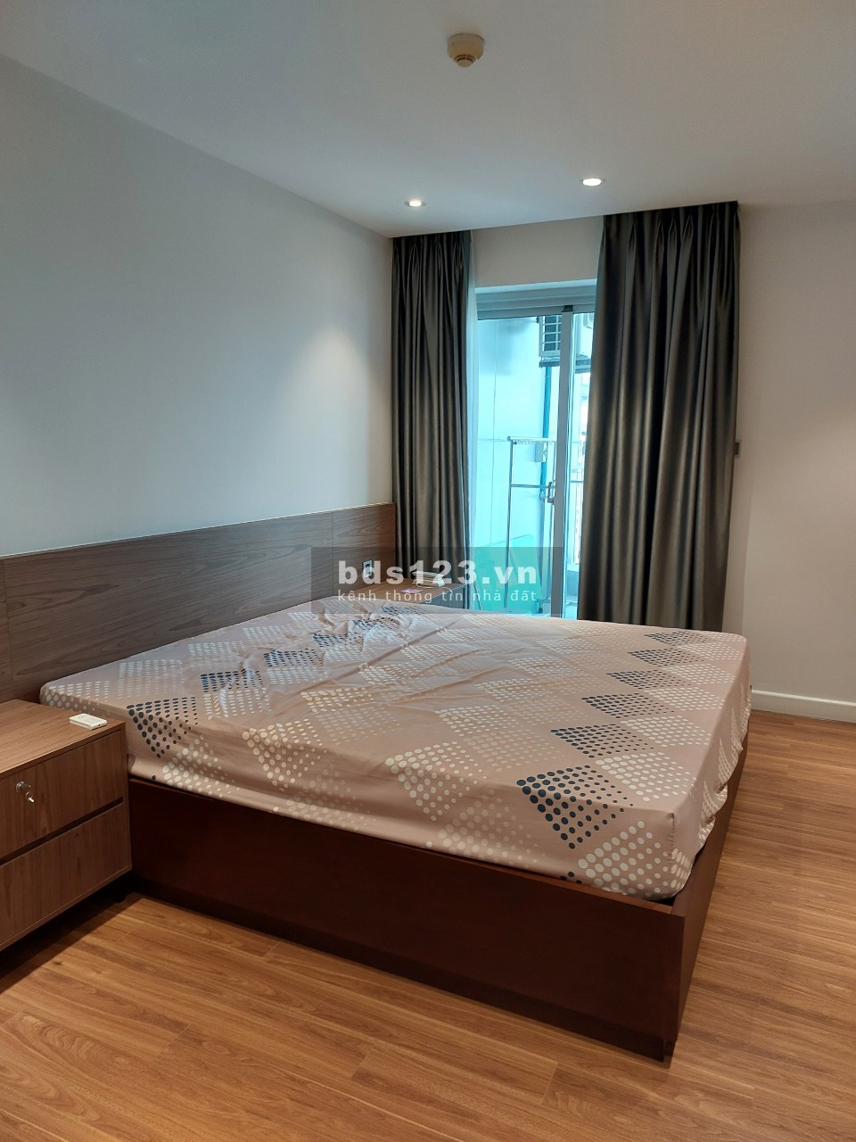 Chính chủ bán căn hộ Horizon Tower 112m2, 2pn, bancon view đông, SH lâu dài. Giá thật: 6.8 tỷ còn TL