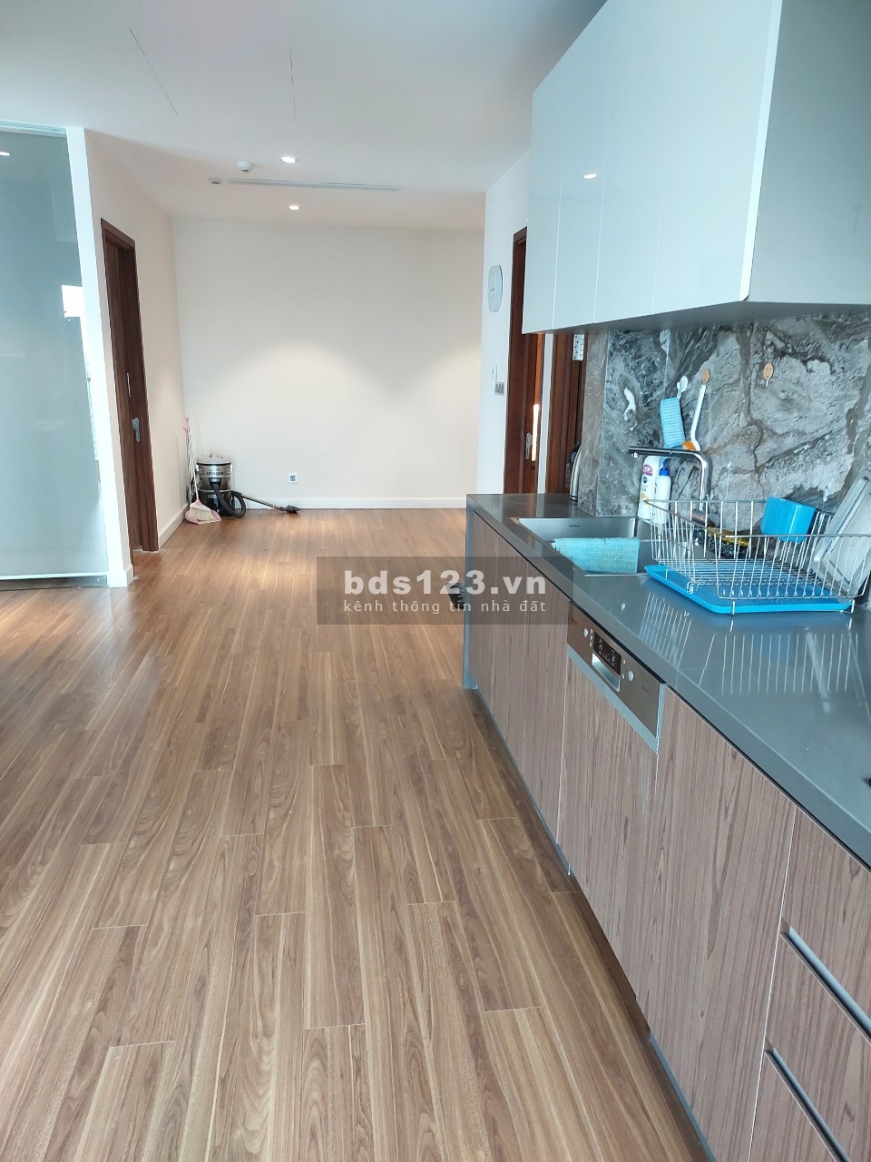 Chính chủ bán căn hộ Horizon Tower 112m2, 2pn, bancon view đông, SH lâu dài. Giá thật: 6.8 tỷ còn TL