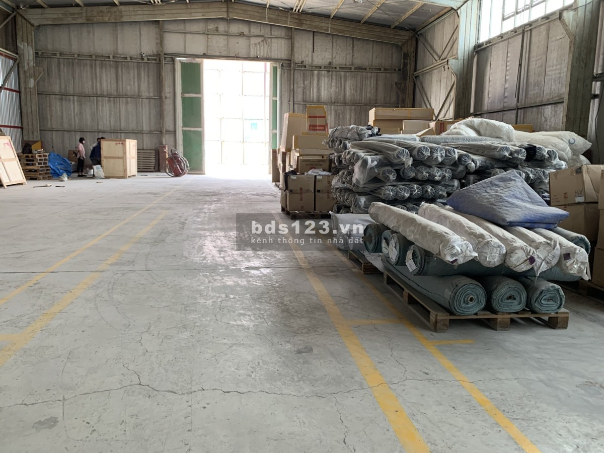 Cho thuê Kho - Bãi ngay tại trung tâm TP HCM - 110k/m2/tháng