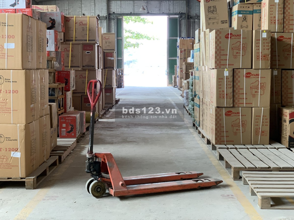 Cho thuê Kho - Bãi ngay tại trung tâm TP HCM - 110k/m2/tháng