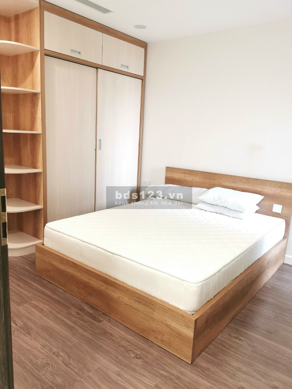 Bán CH Central Plaza L12, 65m2, 2PN, 2WC, sổ hồng chính chủ. Giá…