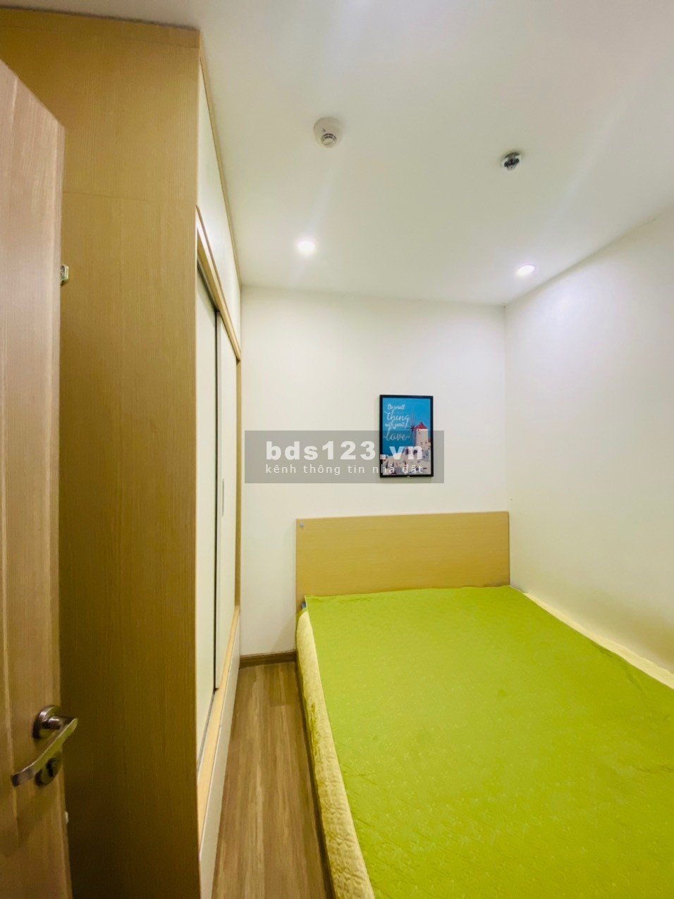 Cần tiền bán cắt lỗ căn hộ 2n1vs full nội thất chung cư Vinhomes Ocean Park, Gia Lâm