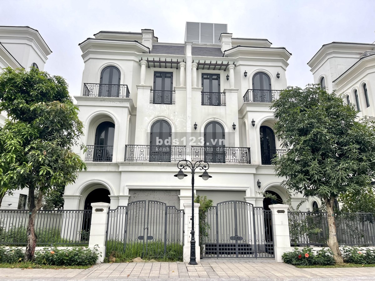 Biệt thự 183m2 giá 35.9 tỷ tại khu khép kín Ngọc Trai Vin Gia Lâm (0985941715)
