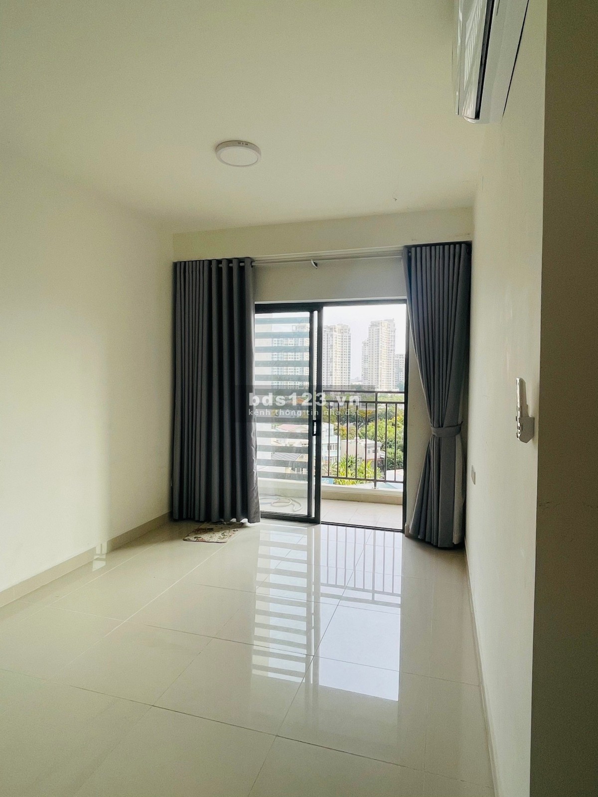 Cho thuê căn hộ The Sun Avenue 2PN 75M2 hướng mát - NTCB - 13.5 triệu