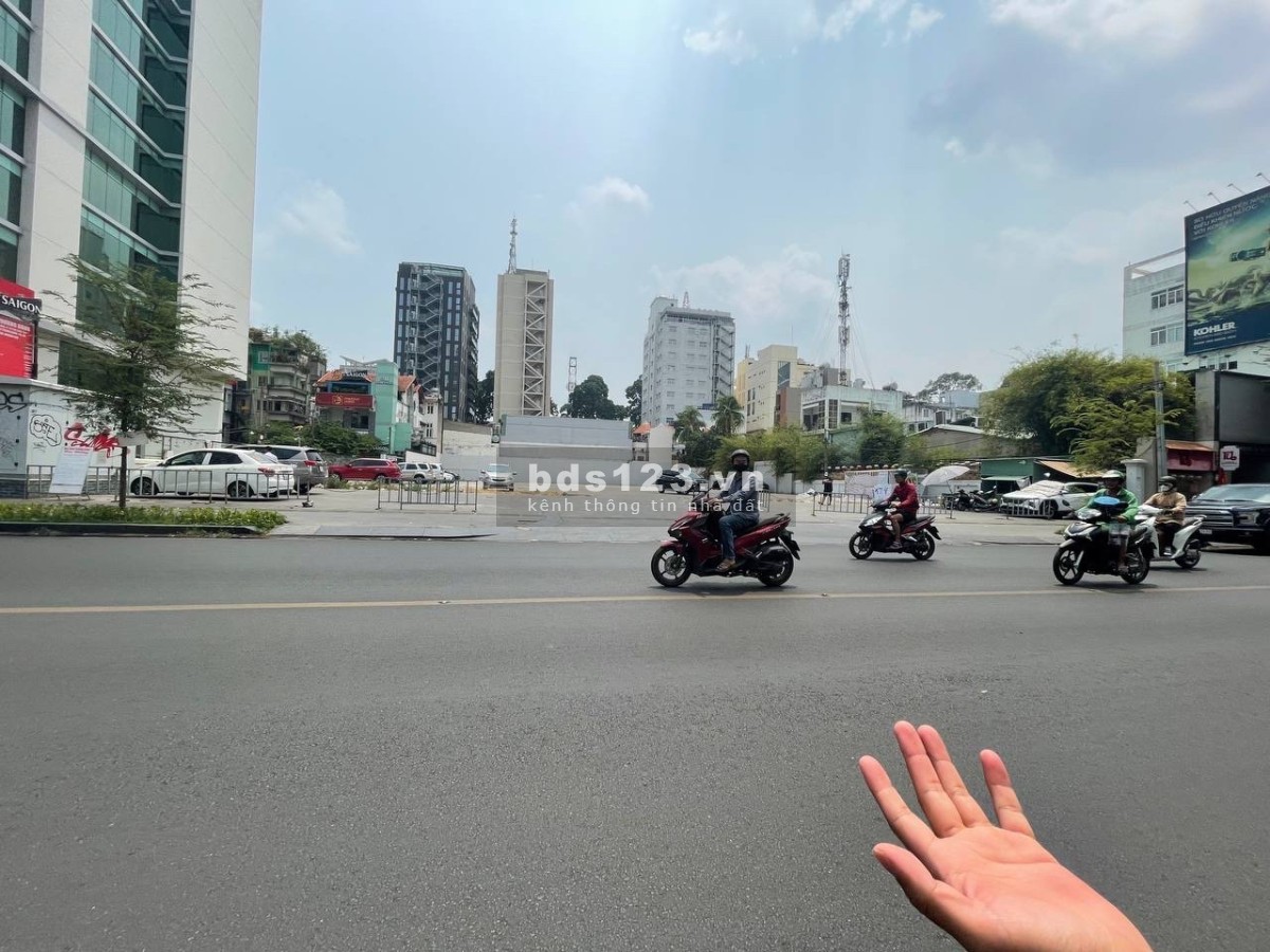 Cho thuê đất 3088m2 đất MT Hai Bà Trưng Q3 Siêu đẹp siêu hiếm