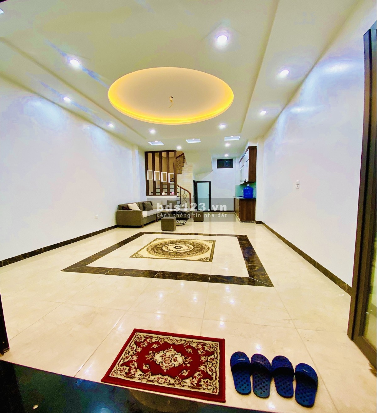Bán nhà Tân Mai Hoàng Mai, 40m2x4T, Ô TÔ tránh, PHÂN LÔ VỈA HÈ nhỉnh 5 tỷ