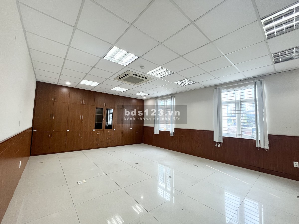 Cho thuê sàn văn phòng đẹp nhỏ xinh 40m2 tại đường 3/2, Q10