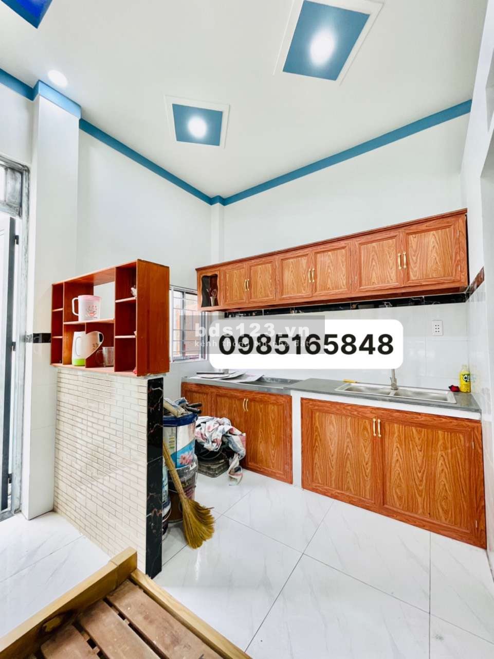 Bán nhà riêng Dĩ An Cầm sổ gốc 2 mặt tiền nhà đẹp ngay xóm vắng
