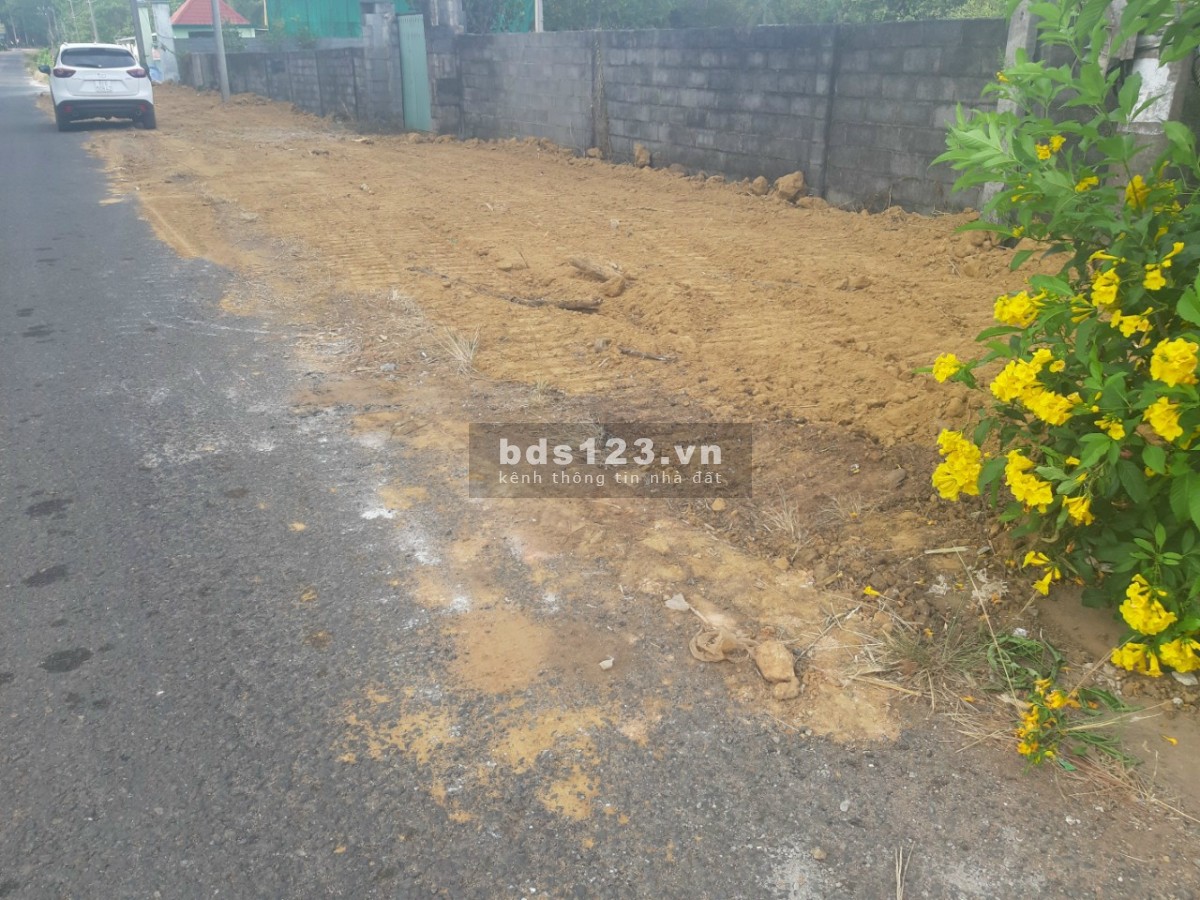 Đất full thổ cư, giá rẻ. Đối diện KCN Tân Bình