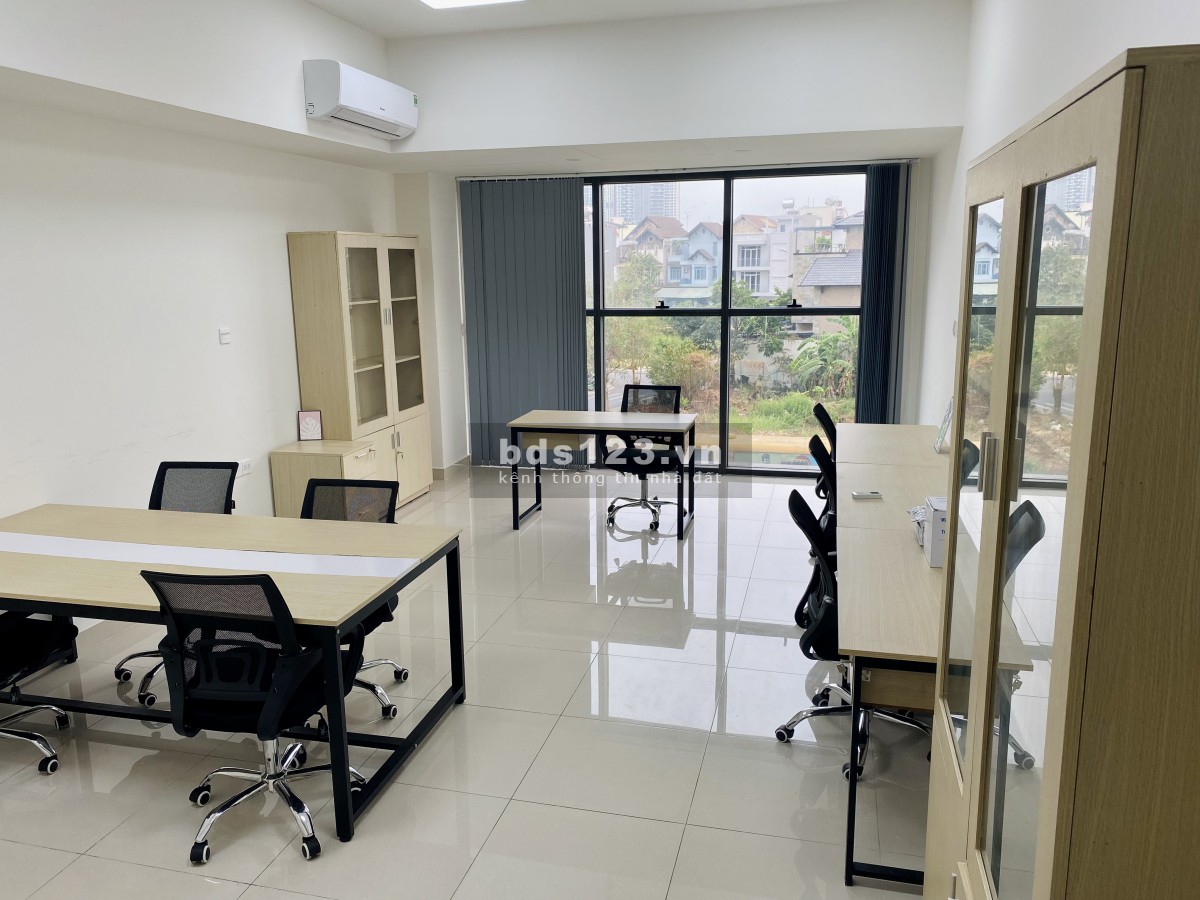 Cho thuê văn phòng chính chủ Quận 2 40m2, hiện trạng mới & sạch sẽ - có sẵn bàn ghế 8 NV, bao wifi.