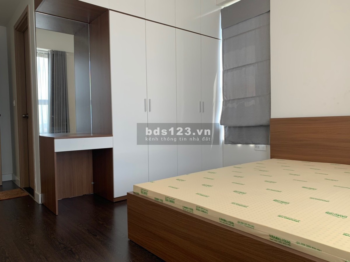 Bán căn hộ Âu Cơ Tower 90m2, 3pn, 2wc, bán tặng nt, sổ hồng có sẵn, góc. Giá thật: 2.8 tỷ