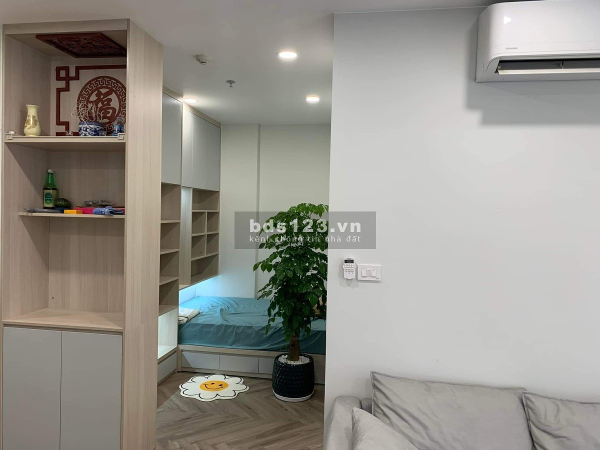 Bán CH Vinhomes 55m2 giá 2.1 tỷ. Full nội thất