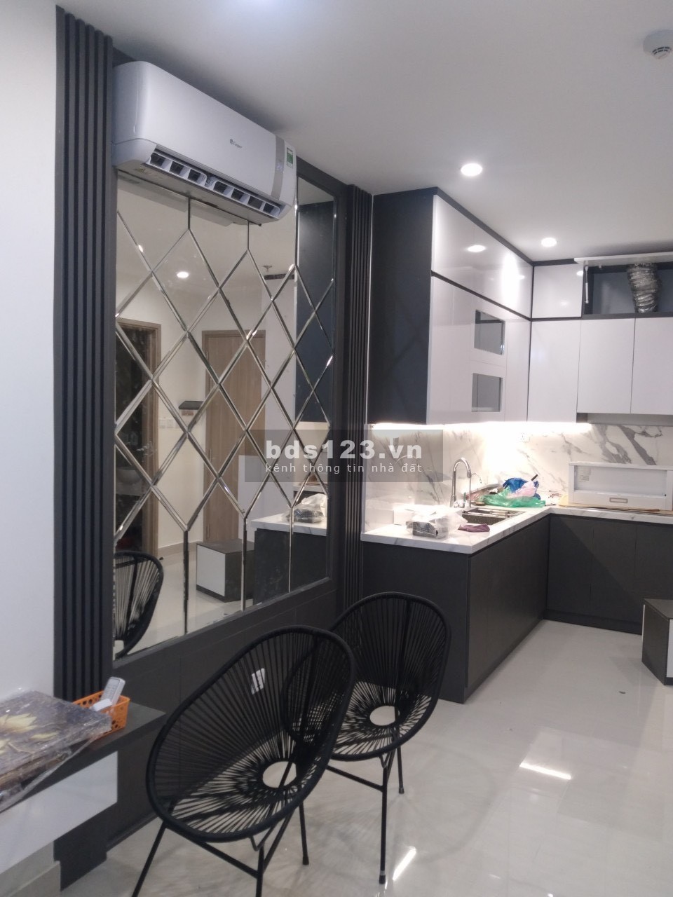 Bán cắt lỗ sâu căn 1pn,1vs 47m, full nội thất, tầng trung, view thoáng chỉ 1,25 tỷ lh: 0974.878.742