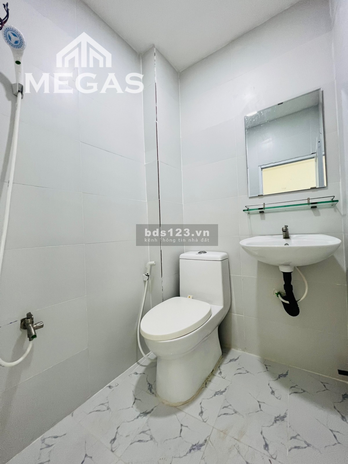 Cho thuê phòng trọ - Căn hộ mới khai trương - Full nội thất ngay Hoàng Hoa Thám - 30M2 giá rẻ thoáng