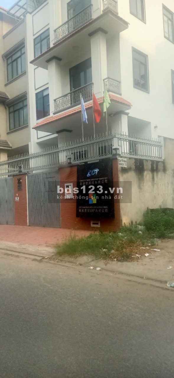 Bán nhà 50M2, mặt tiền đường số 7, đường trước nhà 8M, nội thất đầy đủ, giá 6 tỷ