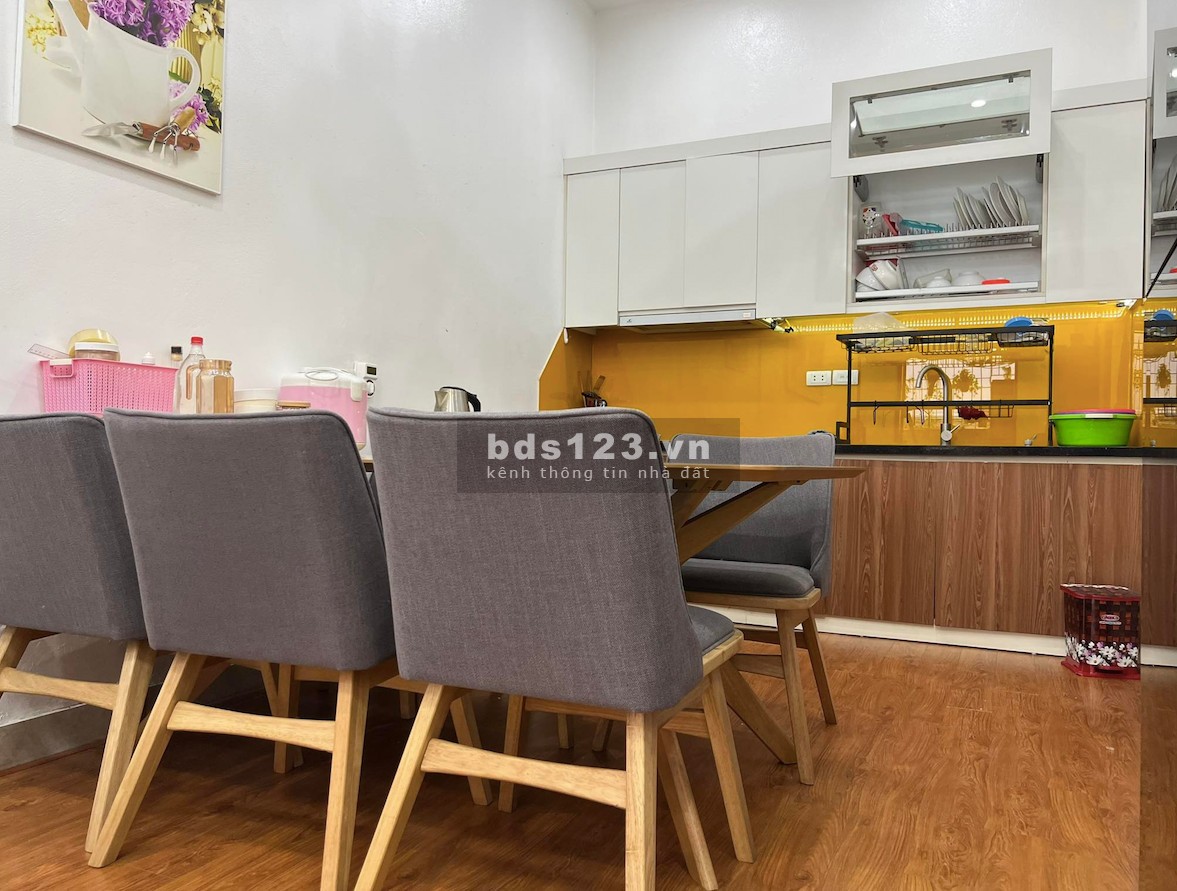 Bán nhà ngõ 322 Mỹ Đình - Nhỉnh 5 tỷ - Kinh doanh – Ngách thông – Dân xây - Nội thất đắt tiền