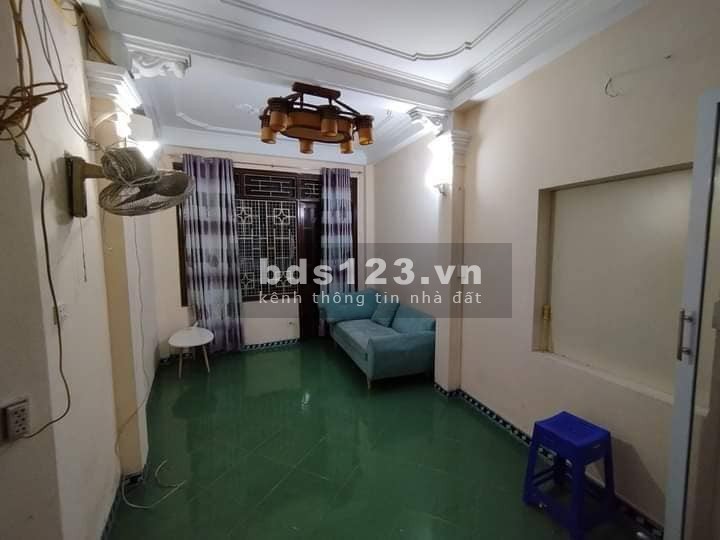 Bán nhà Đường Hoàng Mai 39m, 4 tầng, mt 3.3m, giá 3 tỷ.