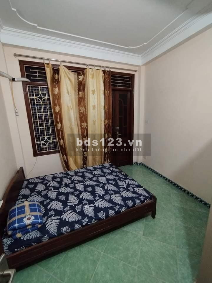 Bán nhà Đường Hoàng Mai 39m, 4 tầng, mt 3.3m, giá 3 tỷ.