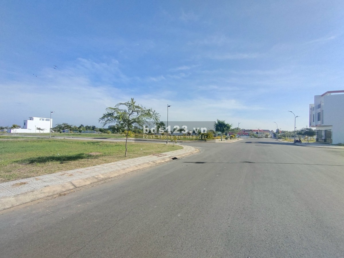 Chính chủ cần bán đất 110m2 giá 1,8tỷ thương lượng