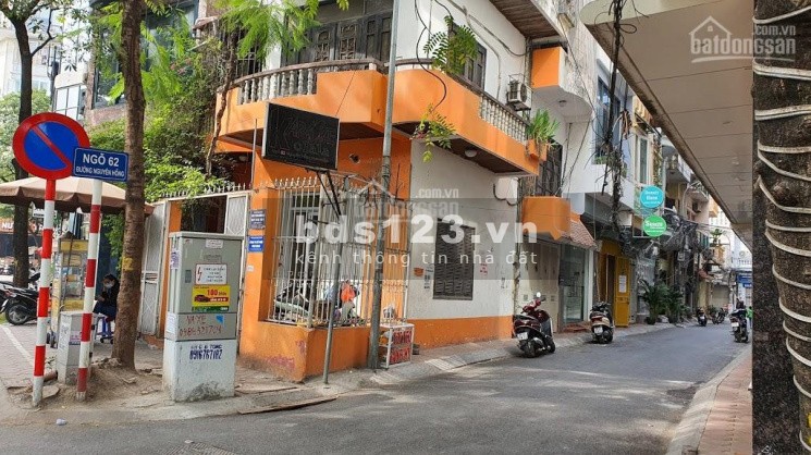 Chỉ 12tỷ850 bán gấp nhà 50mx4tầng Nguyên Hồng oto đỗ kinh doanh
