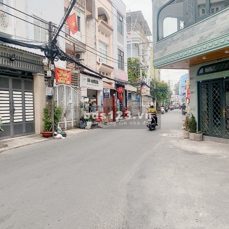 Cho thuê nhà nguyên căn HXH 449/ Sư Vạn Hạnh, gần Vạn Hạnh Mall