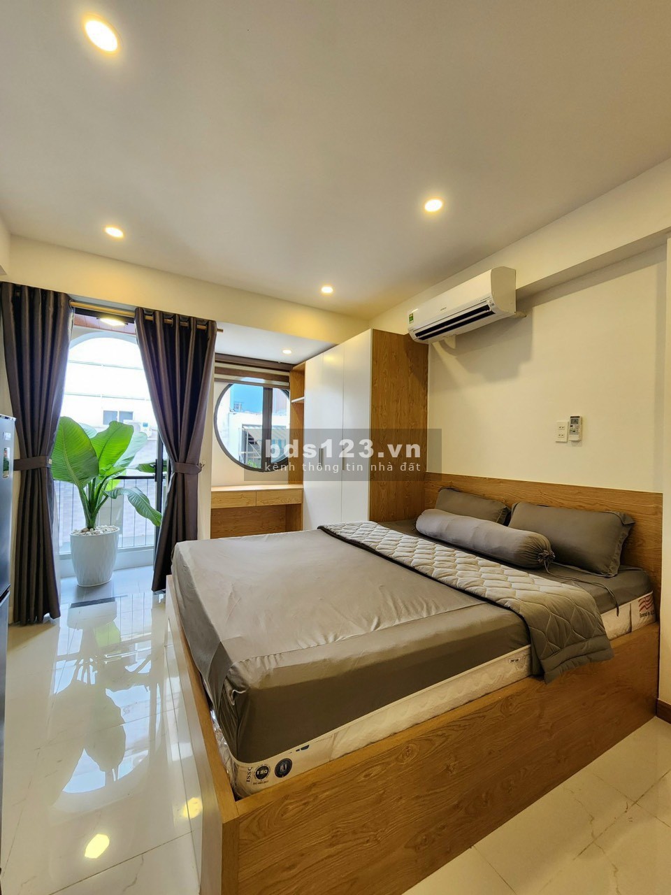 Cho thuê nhà nguyên căn HXH 449/ Sư Vạn Hạnh, gần Vạn Hạnh Mall