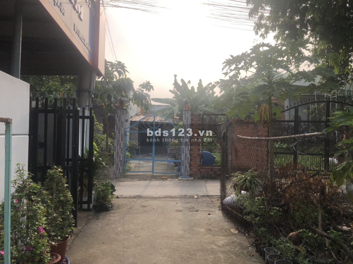 Chính chủ bán nhà 100m2 full thổ cư, hẻm oto 7 chỗ