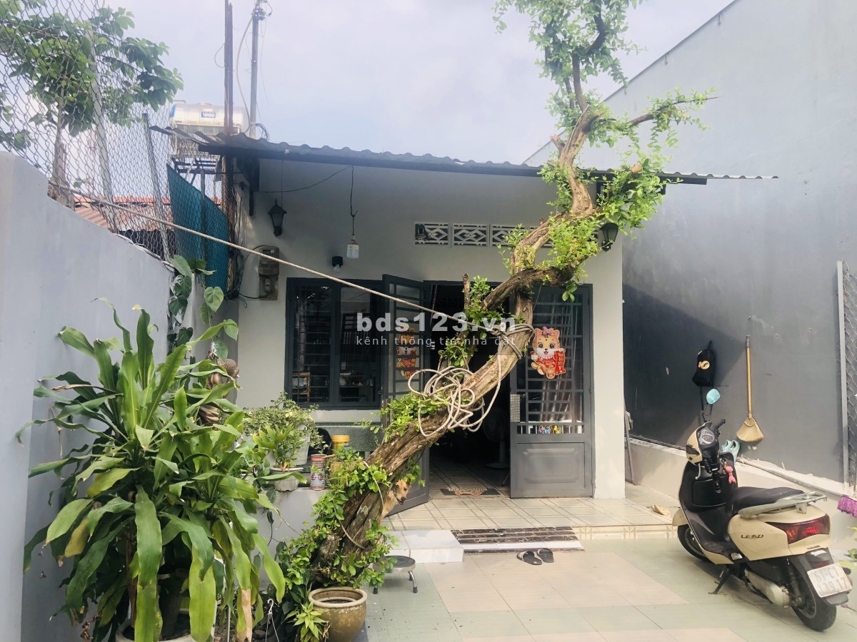 Chính chủ bán nhà phố hẻm 273 Nguyễn Đức Thuận,100m2 full thổ cư. hẻm oto 7 chỗ