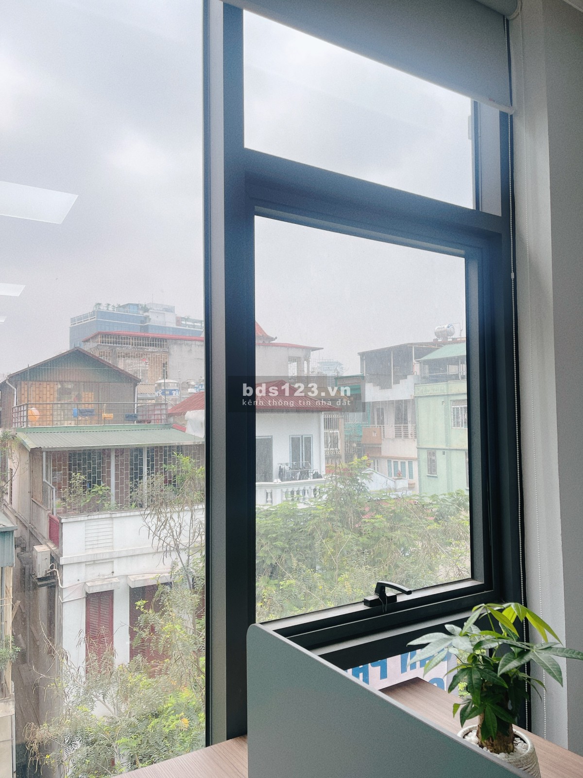 Cho văn phòng tại Đội Cấn - Ba Đình - HN