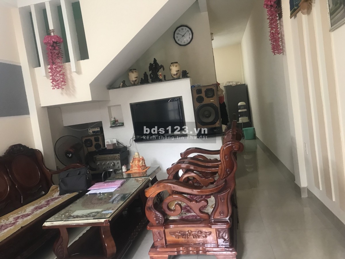 Bán gấp nhà Trưng Nữ Vương ngay trung tâm Hải Châu, Dt100m2, ngang 6.8m, giá 3tỷ.